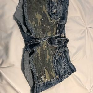 MISS ME Denim shorts  -  Camo